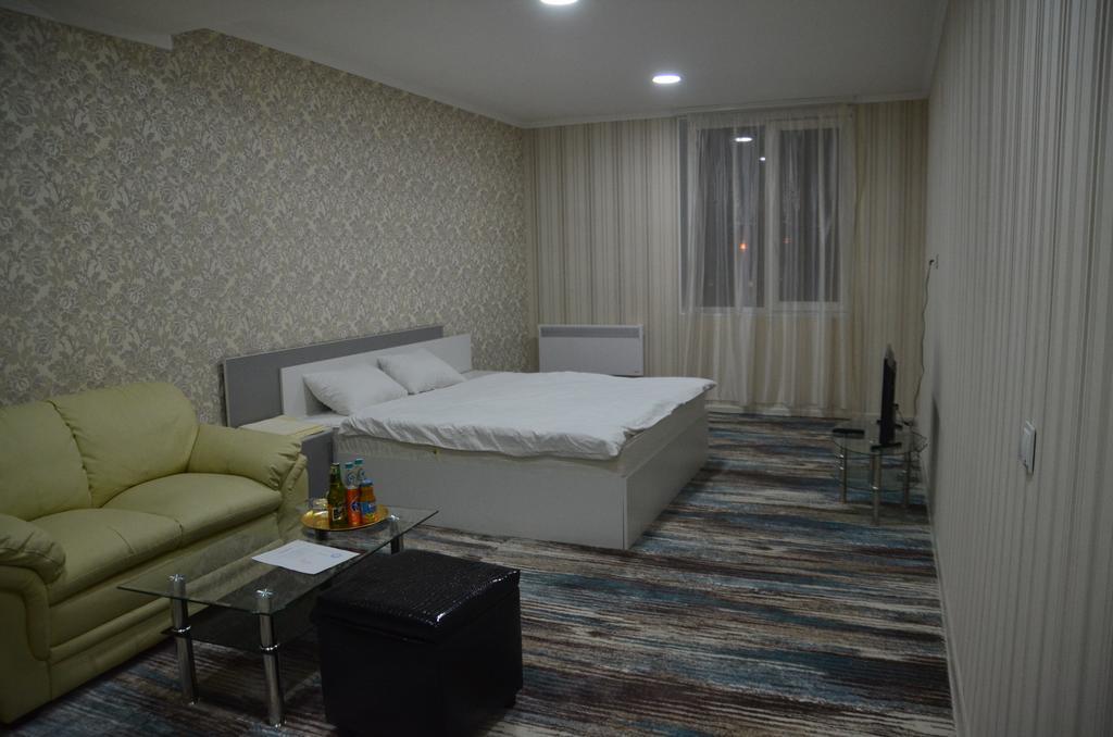 Dream Hotel Chisinau Exterior photo